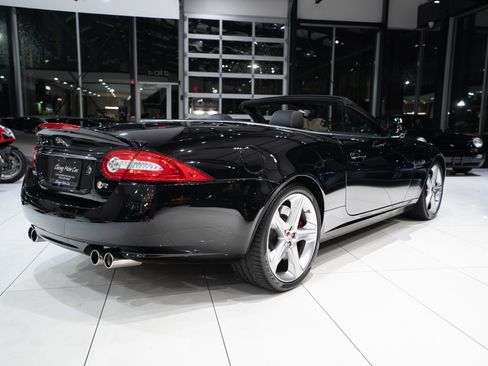 Used 2015 Jaguar XKR R RWD image 4