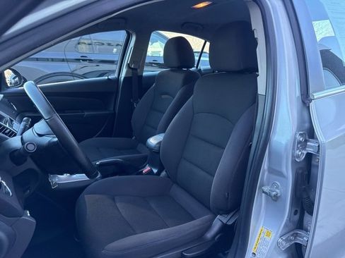 Used 2013 Chevrolet Cruze LT w/ RS Package image 10