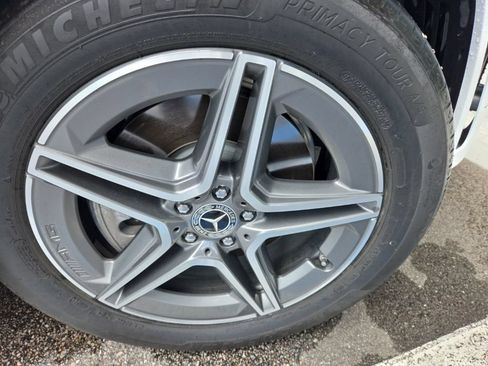 Used 2023 Mercedes-Benz GLE 450 4MATIC image 13