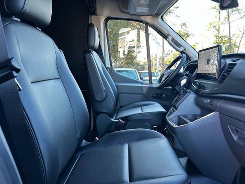 New 2026 Ford Transit 250 148 Medium Roof w/ Load Area Protection Package image 35