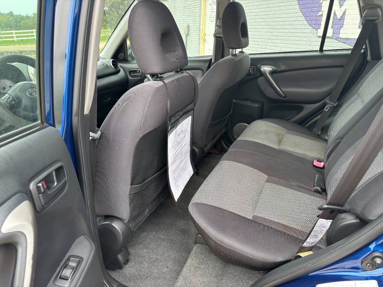 Used 2005 Toyota RAV4 4WD image 3