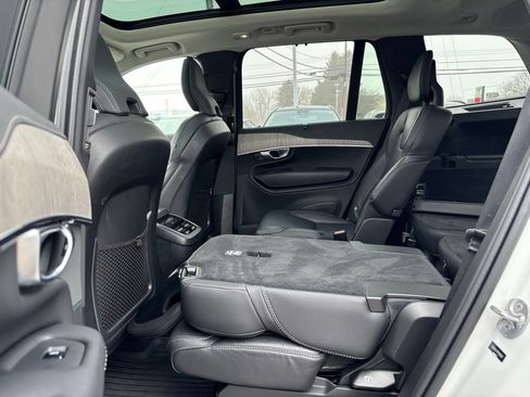 Certified 2024 Volvo XC90 B6 Ultimate w/ Protection Package Premier image 17