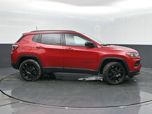New 2026 Jeep Compass Latitude image 8