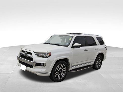 Used 2018 Toyota 4Runner Limited image 2