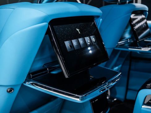 Used 2025 Rolls-Royce Phantom Sedan image 49