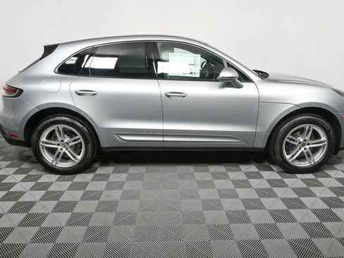 Certified 2025 Porsche Macan image 27