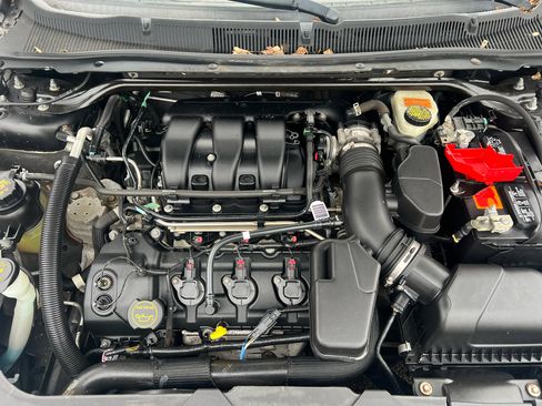 Used 2015 Ford Taurus SEL w/ Equipment Group 201A image 18