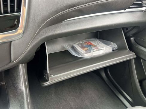 Certified 2023 Chevrolet Traverse LT image 35