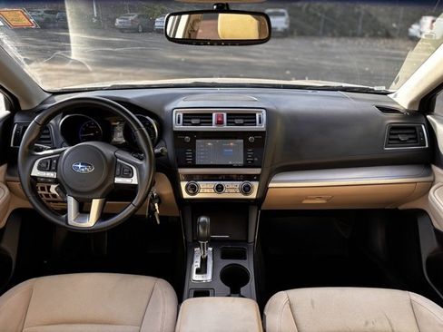 Used 2015 Subaru Legacy 2.5i Premium w/ Moonroof Package image 19