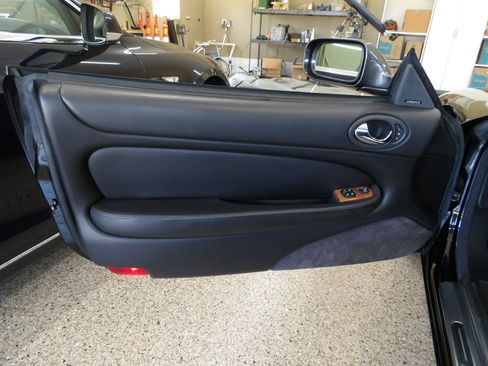 Used 2001 Jaguar XK8 Convertible RWD image 45