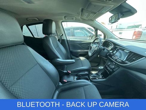 Used 2022 Buick Encore Preferred w/ Safety Package AWD/4WD image 2