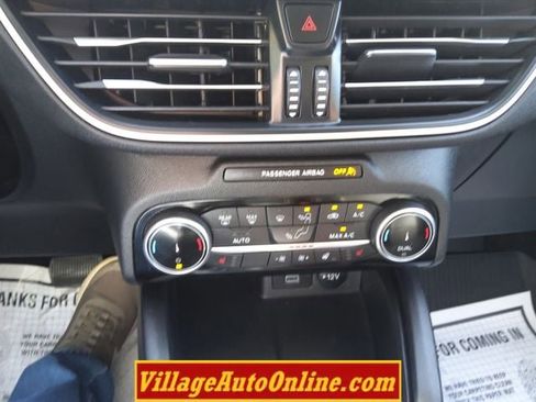 Used 2022 Ford Escape SEL image 21