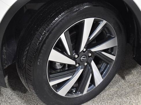 Used 2024 Nissan Murano SL image 11