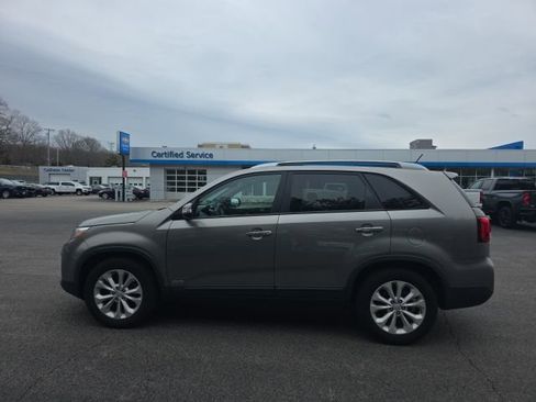 Used 2015 Kia Sorento EX image 4