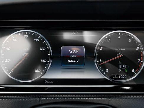 Used 2016 Mercedes-Benz S 550 Sedan image 15