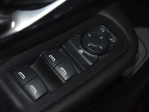 Used 2022 GMC Terrain SLT image 6