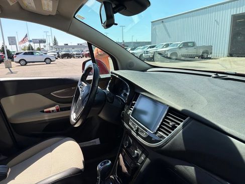 Used 2020 Buick Encore Preferred w/ Safety Package AWD/4WD image 43