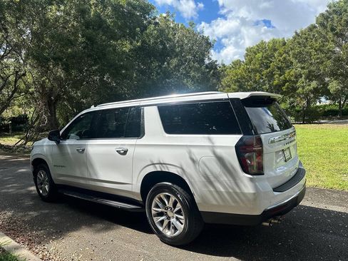 Used 2024 Chevrolet Suburban Premier AWD/4WD image 5