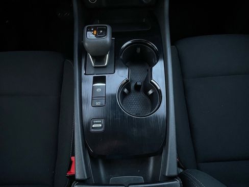 Used 2023 Nissan Rogue S image 19