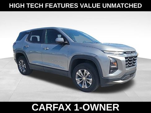 Used 2025 Chevrolet Equinox LT AWD/4WD image 1