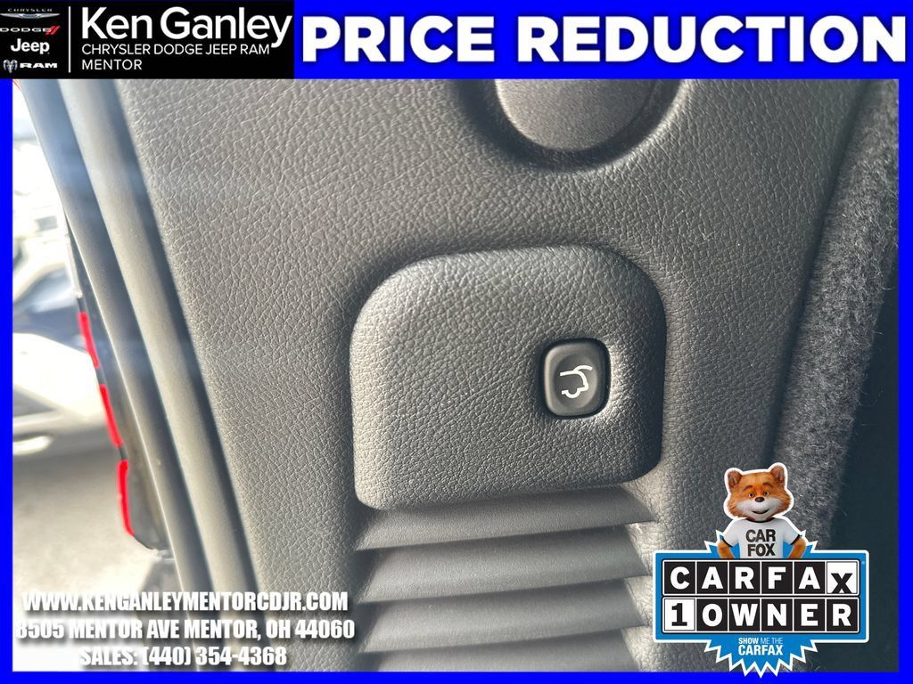 Certified 2024 Dodge Durango R/T w/ Blacktop Package AWD/4WD image 12