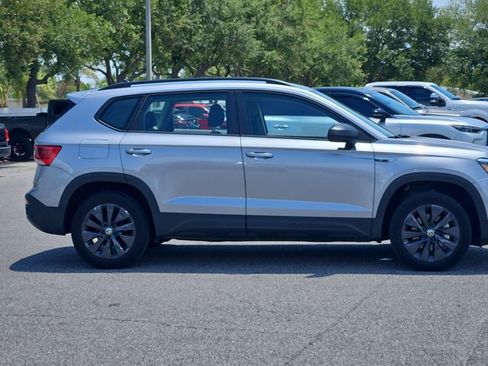 Used 2023 Volkswagen Taos S FWD image 4