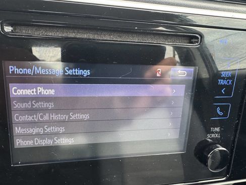 Used 2017 Toyota Corolla LE image 20