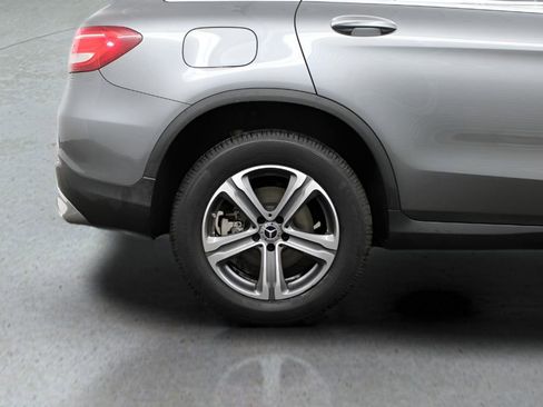 Used 2019 Mercedes-Benz GLC 300 image 36