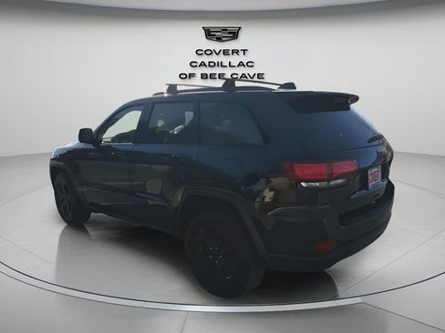 Used 2018 Jeep Grand Cherokee Laredo image 7
