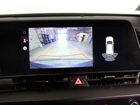Used 2023 Kia Sportage EX image 19