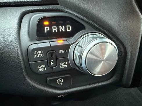 Used 2025 RAM 1500 Laramie image 29