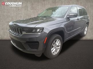 Used 2023 Jeep Grand Cherokee Laredo w/ Luxury Tech Group I AWD/4WD video 2