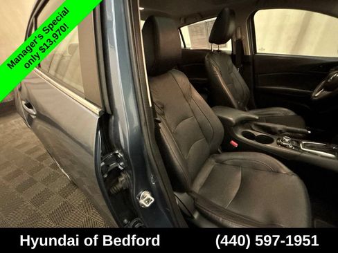 Used 2015 MAZDA MAZDA3 s Grand Touring w/ Technology Package FWD image 23