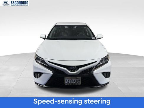 Used 2018 Toyota Camry SE FWD image 8