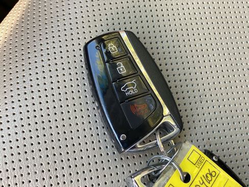 Used 2018 Hyundai Santa Fe Sport 2.0T AWD/4WD image 31
