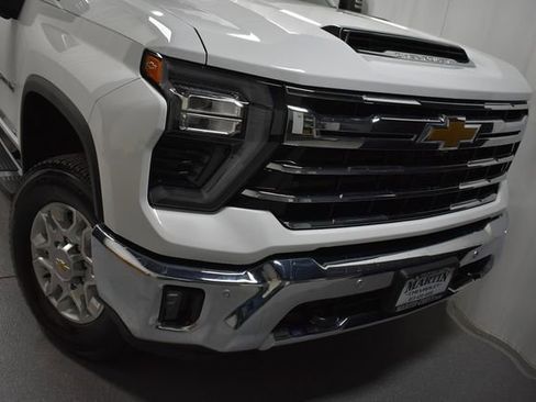 Certified 2026 Chevrolet Silverado 2500 LTZ w/ LTZ Premium Package AWD/4WD image 6
