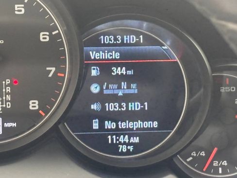 Used 2014 Porsche Cayenne Platinum Edition AWD/4WD image 28