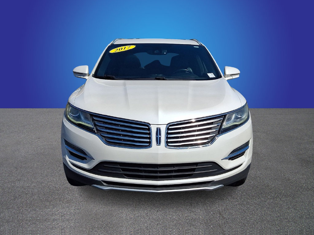 Used 2017 Lincoln MKC Reserve w/ Lincoln MKC Climate Package AWD/4WD image 2