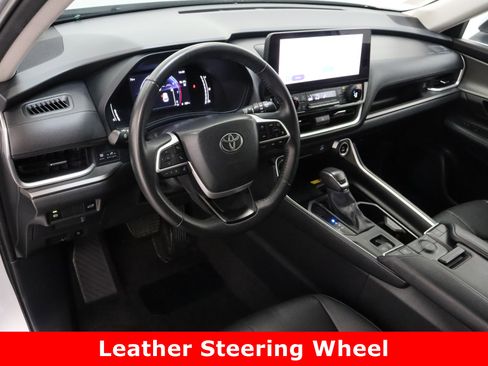 Used 2025 Toyota Grand Highlander FWD image 13