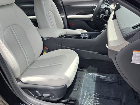 Certified 2025 Hyundai Sonata SEL FWD image 15