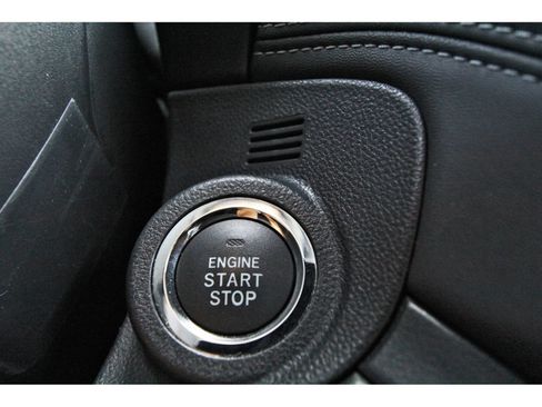 Used 2024 Subaru Outback Premium AWD/4WD image 19
