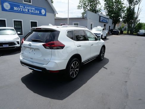 Used 2019 Nissan Rogue SL AWD/4WD image 6