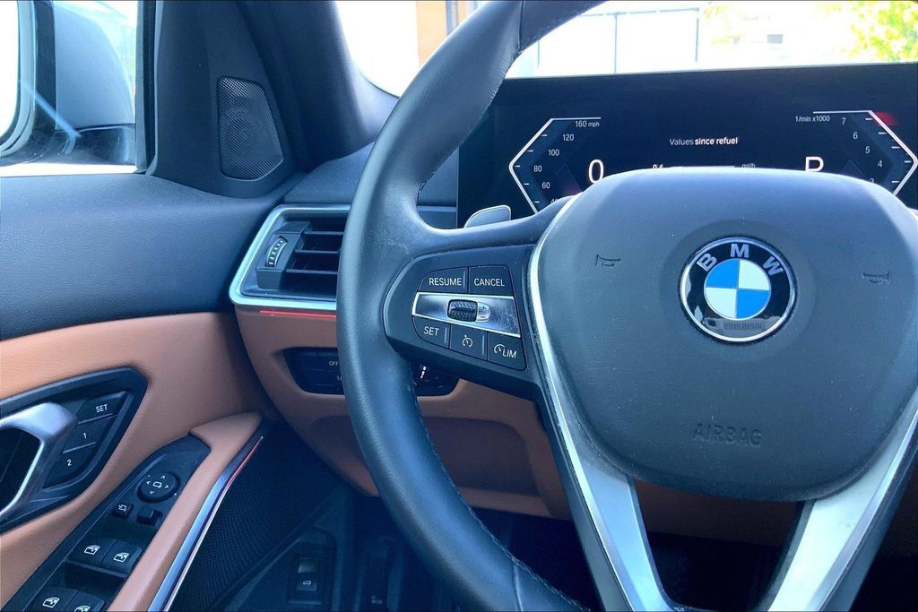 Used 2023 BMW 330i Sedan w/ Parking Assistance Package RWD image 17