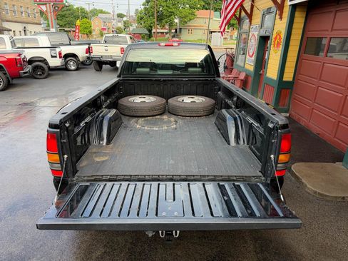 Used 2005 Chevrolet Silverado 3500 4x4 Crew Cab w/ Skid Plate Package image 31