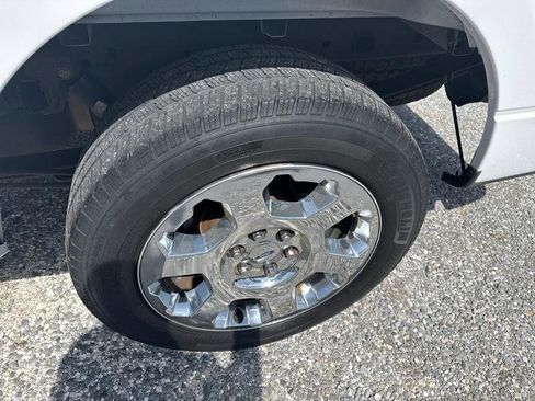 Used 2012 Ford F150 XLT w/ XLT Chrome Pkg image 8