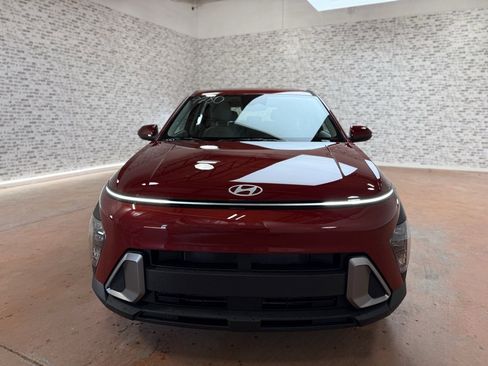 New 2026 Hyundai Kona SE image 2