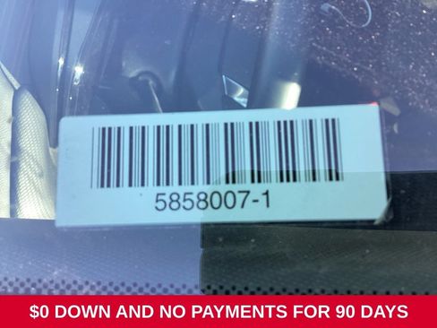 Used 2025 Chevrolet Equinox LT FWD image 12