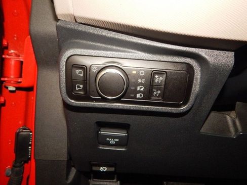 Used 2023 Ford Bronco Wildtrak image 21