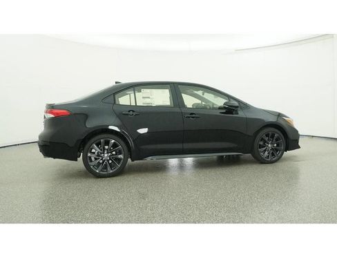 Used 2026 Toyota Corolla SE FWD image 31