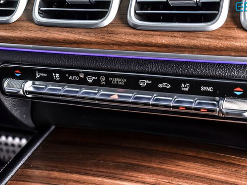 Used 2025 Mercedes-Benz GLS 450 4MATIC image 27